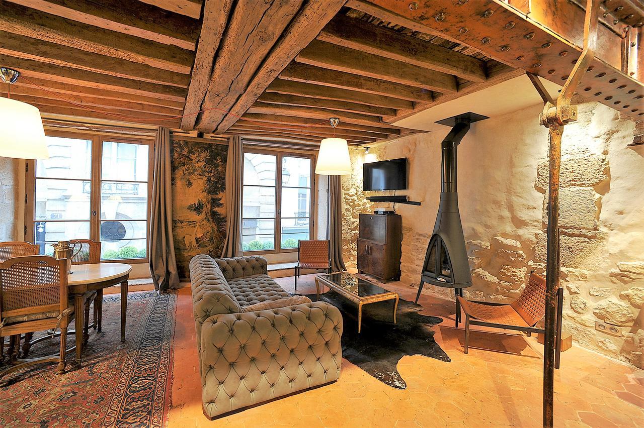 Beautiful Apartment In Historical Marais Paris Exterior foto