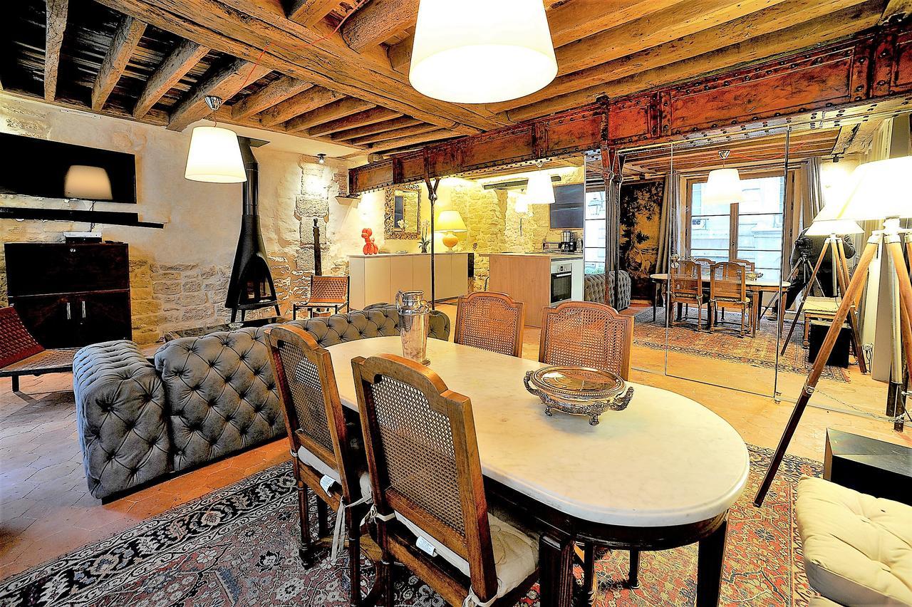 Beautiful Apartment In Historical Marais Paris Exterior foto