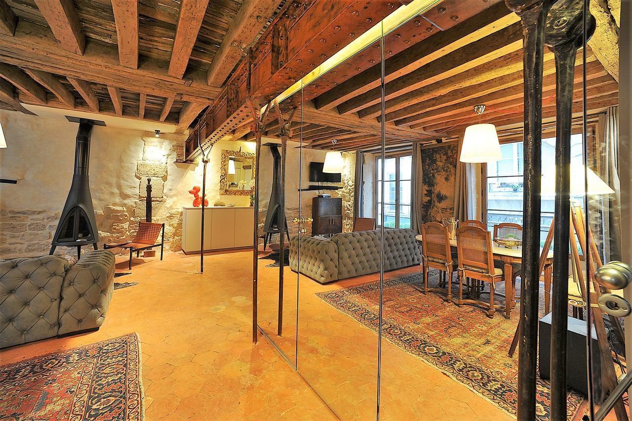 Beautiful Apartment In Historical Marais Paris Exterior foto